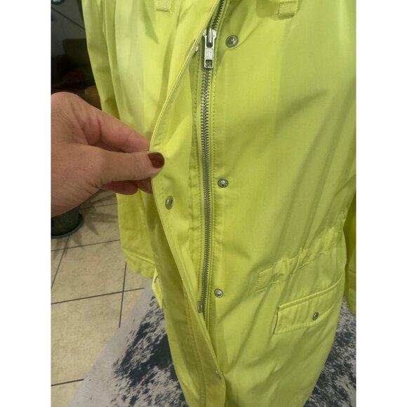 Talbots Womens Yellow Lime Greem Raincoat Jacket M Water-Resistant Lightweight - Picture 9 of 12